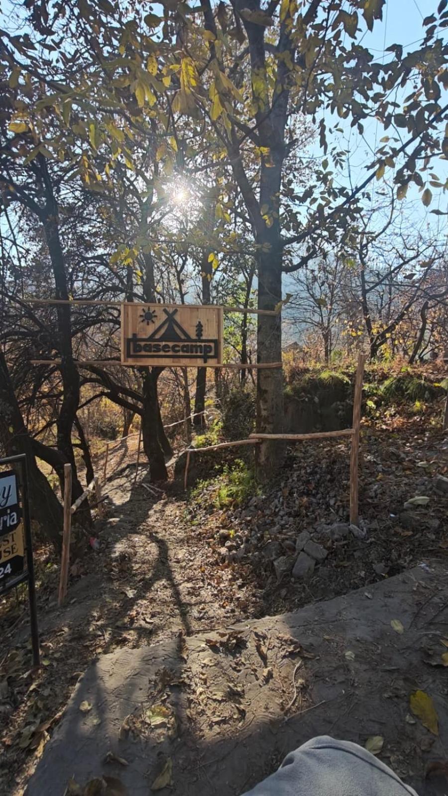 Basecamp Manali Hostel Exterior photo